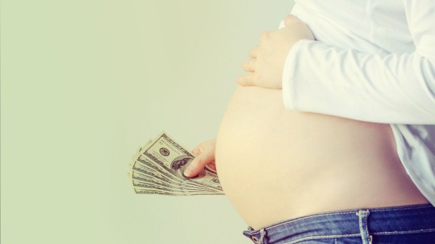 WEB-money-dollar-pregnancy-woman-shutterstock_214083574- Zhoozha-AI