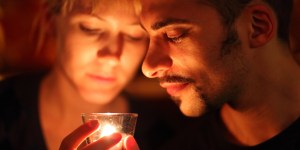 Cómo la señal de la cruz puede transformar tu matrimonio