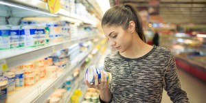 Trucos para elegir en el supermercado un producto bajo en azúcar
