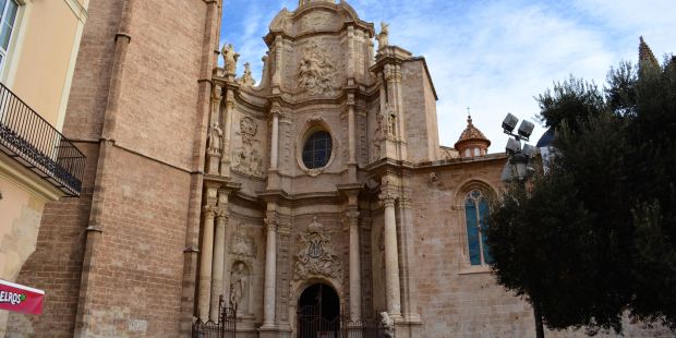 Catedral de Valencia y Capilla del Santo Grial