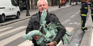 ¡Increíble! Encuentran gallo de la aguja de Notre Dame (y ahí estaban otras tres reliquias)
