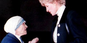 ¿Sabías que la princesa Diana fue enterrada con un rosario?