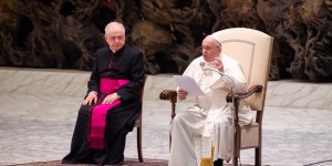 El Papa Francisco: Jamás condenar a un hijo por su orientación sexual