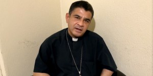 Nicaragua: El obispo que denunció persecución e inició ayuno indefinido
