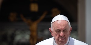 El Papa está dolido por el asesinato de dos jesuitas en México
