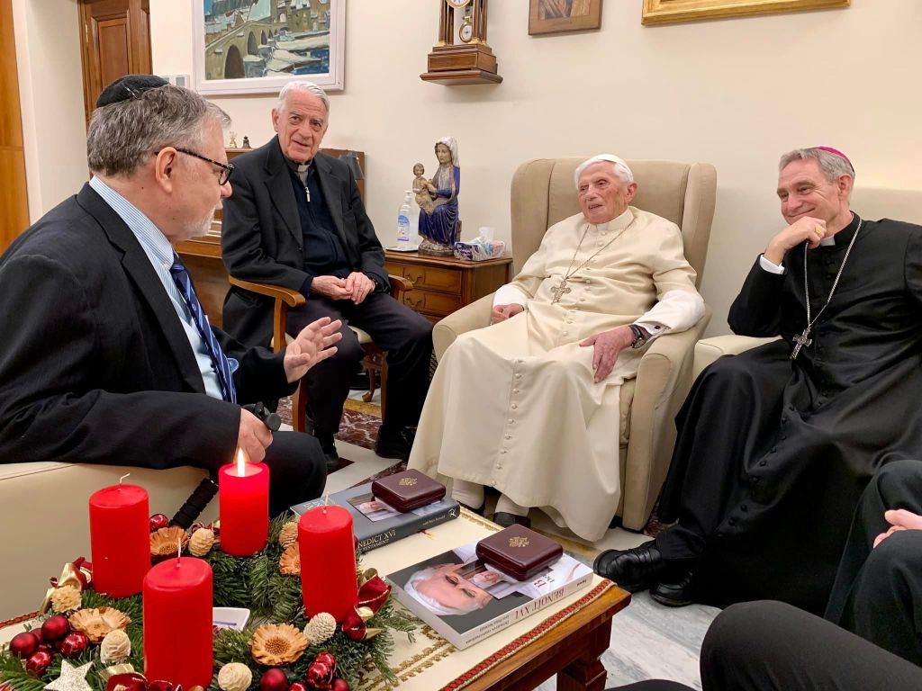 Fondazione-Vaticana-Joseph-Ratzinger-Benedetto-XVI-Facebook