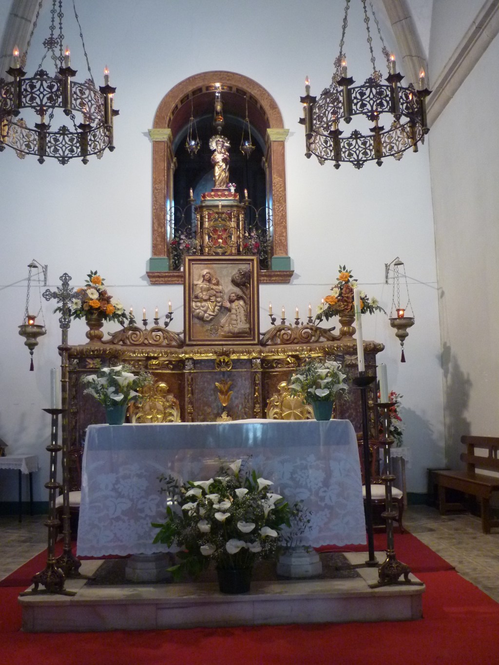 Altar del santuario de santa maría del pinós