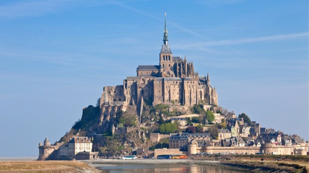 mont-saint-michel-shutterstock_52188001