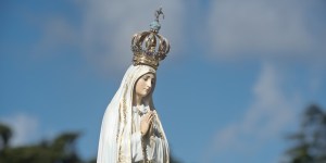 3 maneras de compartir la historia de Fátima con tus hijos
