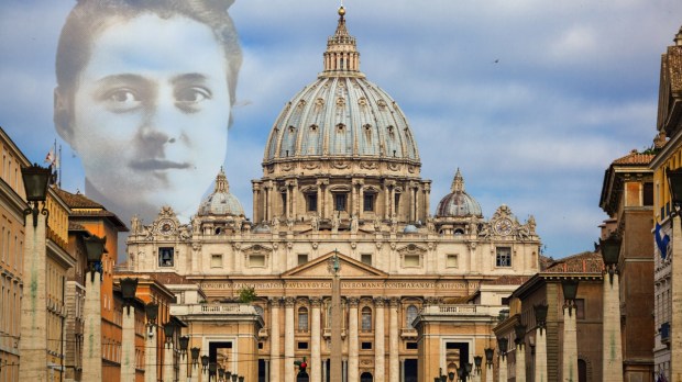 SAINTE-THERESE-DE-LISIEUX-SAINT-PIERRE-DE-ROME-MONTAGE-ALETEIA.jpg