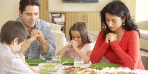 Oración para agradecer a Dios por los alimentos de cada día