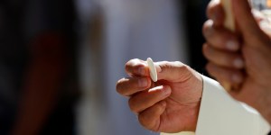 Cómo la comunión frecuente preserva al alma los malos deseos