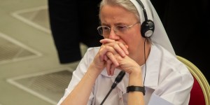 Sor Simona Brambilla, primera mujer prefecta de un dicasterio