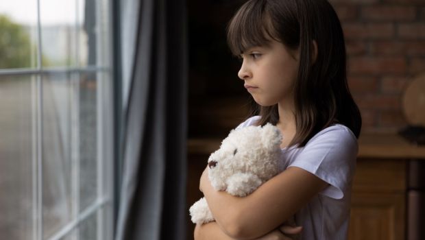 niña triste