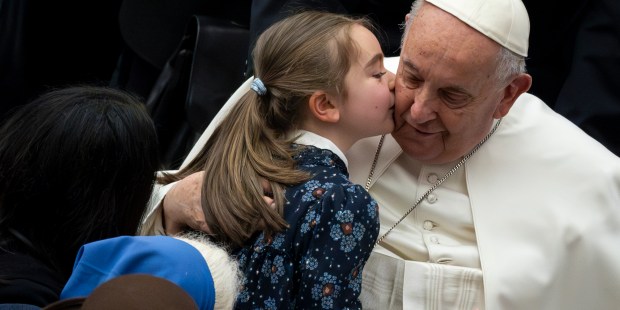 El Papa: dos vicios de la persona que «aspira a ser el centro del mundo»