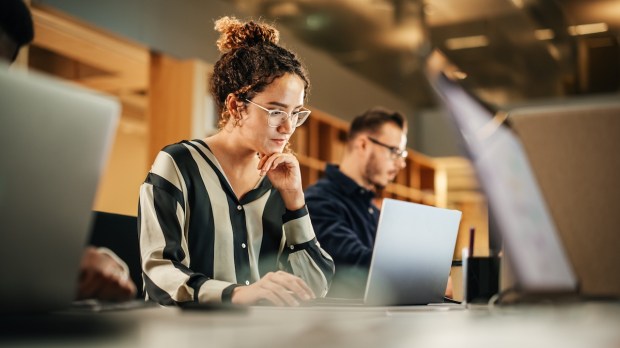 woman-working