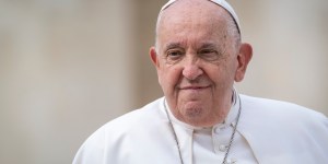 Esposos cristianos: el mensaje del Papa durante el Ángelus es para ustedes