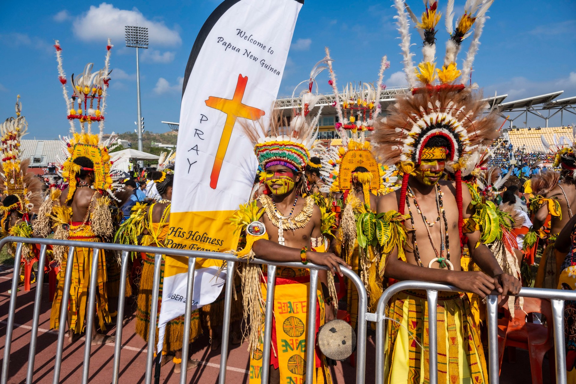 Papua New Guinea, believers on the occasion of a meeting between Pope Francis and Papuan youth