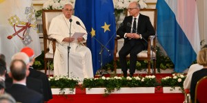 En Luxemburgo, el Papa advierte a la riqueza es &#8220;una responsabilidad&#8221;