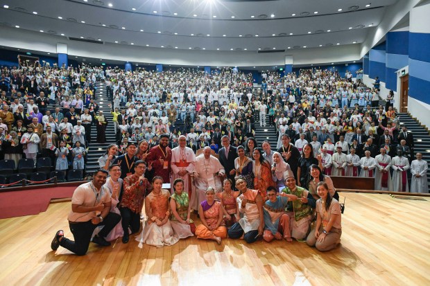 Pope Francis-young people-Catholic Junior College-Singapore