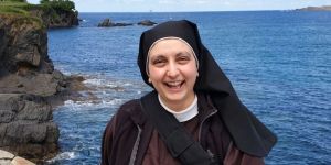 Bellas oraciones para prepararse para la Semana Santa y Pascua