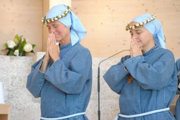 Hermana Benedetta - Iesu Communio bienaventurados